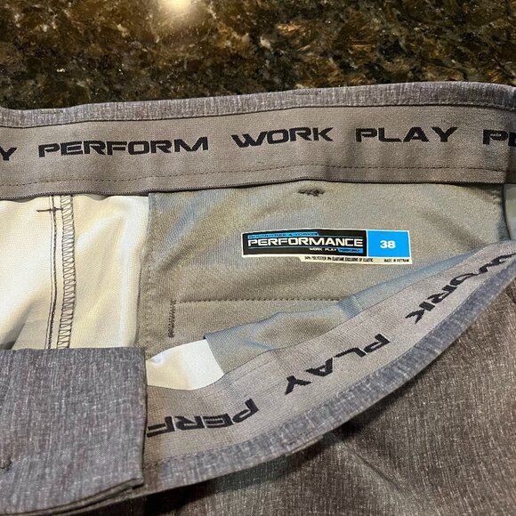 Roundtree & Yorke Performance Work Play Men's Shorts 38 Gray EUC - Picture 3 of 9